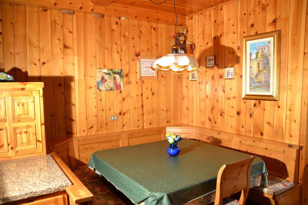 Apartmán Casa Colturi Valdisotto Pokoj fotografie